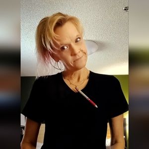 Meet your Posher, Jillian